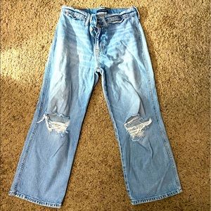 Size 4 (27) Lucky brand jeans. Worn once.